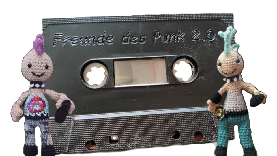 Freunde des Punk Kassette und Häkelfiguren 